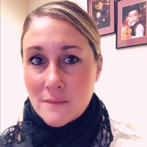 Meet your Posher, Abbey